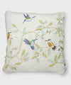 Housse de coussin décorative en coton texturé, brodée à la main, motif oiseau botanique | 45 x 45 cm
